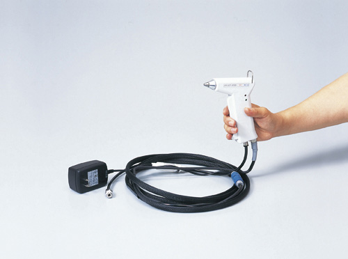 空气除尘器（带空气软管・电源线）  イオンエアーダスター（エアーチューブ・電源コード付）  AIR BLOWER